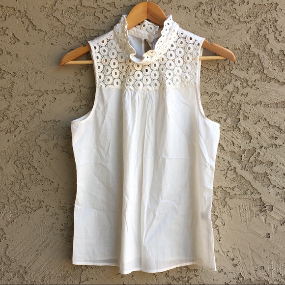Old Navy Tops - OLD NAVY Lace Sleeveless Shell Blouse Shirt Top